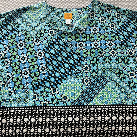 Ruby Rd. V-neck Top - Picture 9 of 11